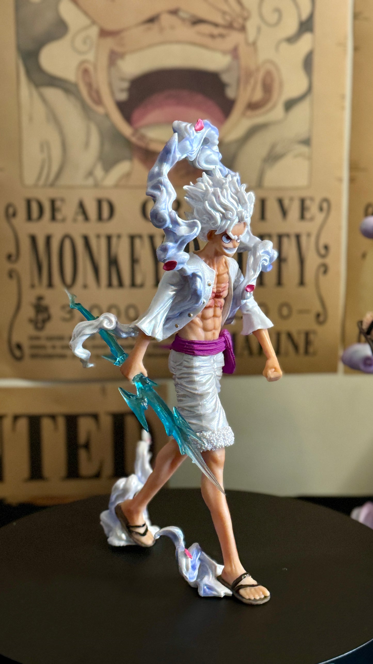 23cm Nika Monkey D. Luffy (Gear 5) - One Piece Action Figures