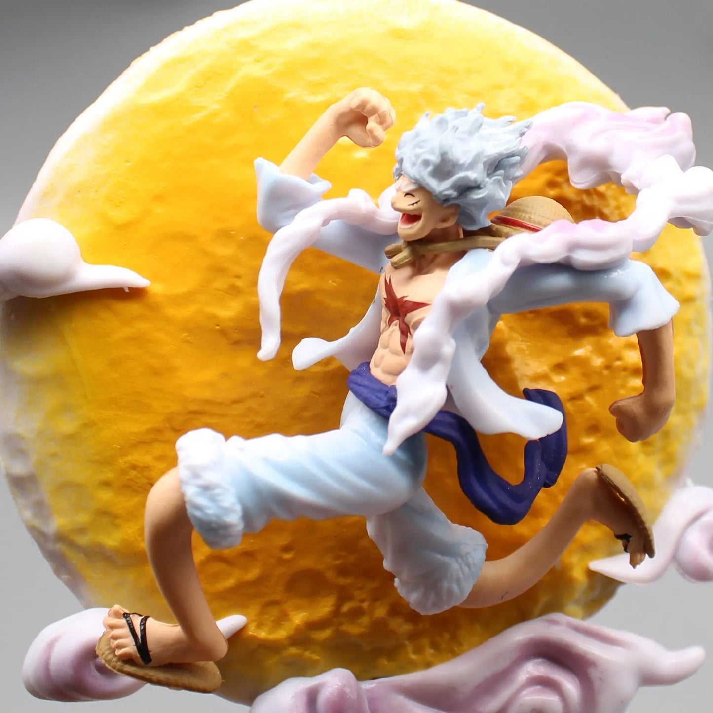 12cm One Piece “Sun God” Nika Monkey D. Luffy (Gear 5th) with Moon Light